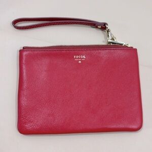 NWOT Fossil Red wristlet​​​​​​​​​​